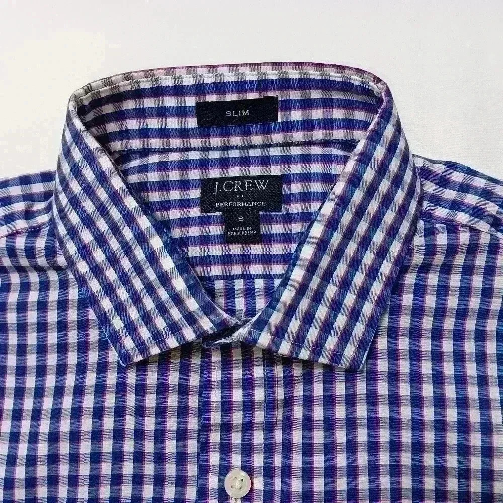 J. Crew long sleeve button down shirt. Men's size S slim